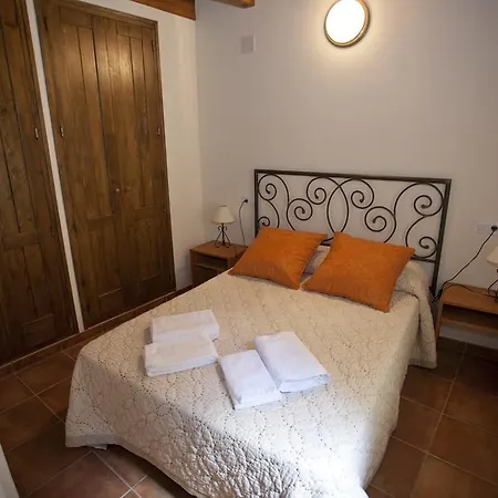 Casas Rural Calaceite * カラセイテ
